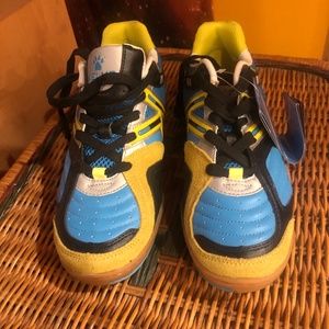 Brand New Kelme Star 360 indoor/turf women’s soccer shoes